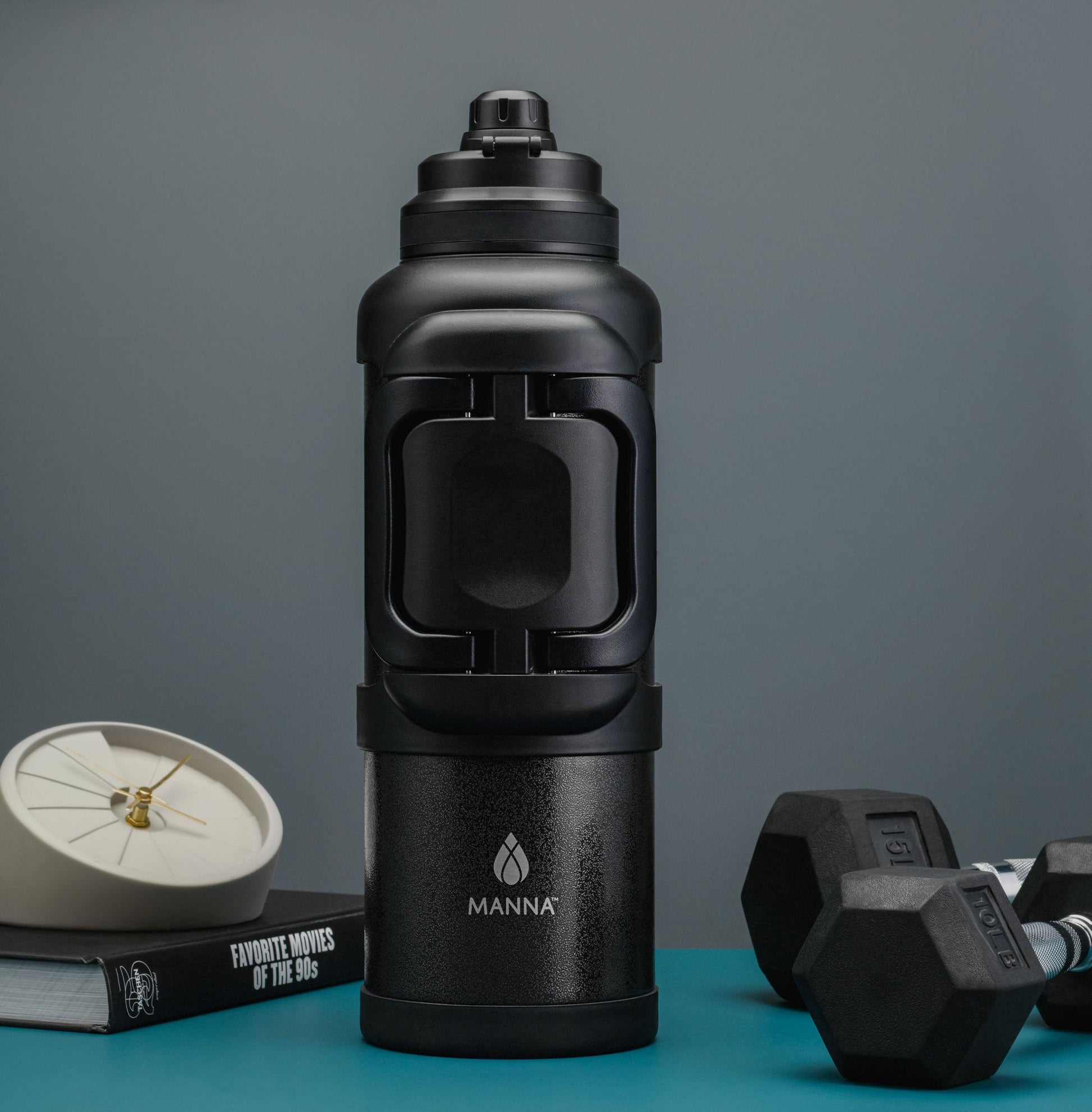 4l-titan-bottle-135-oz-w2 A0029681.jpg