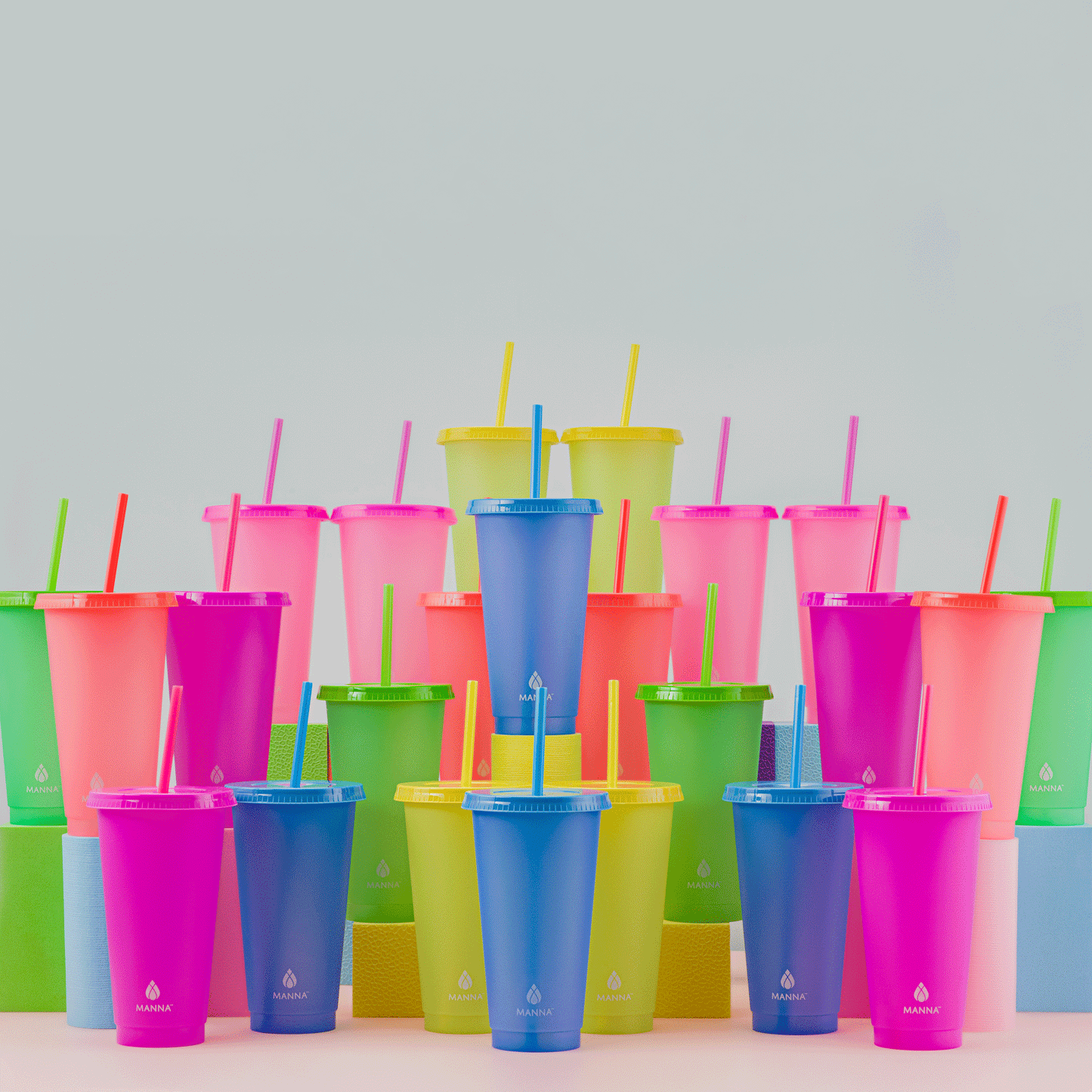 24-piece-original-color-changing-cup-set-c5 A0029811.gif
